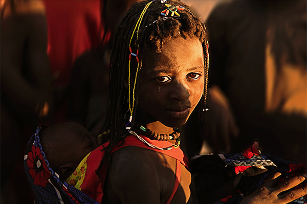 一个即将消失的特殊原始部落